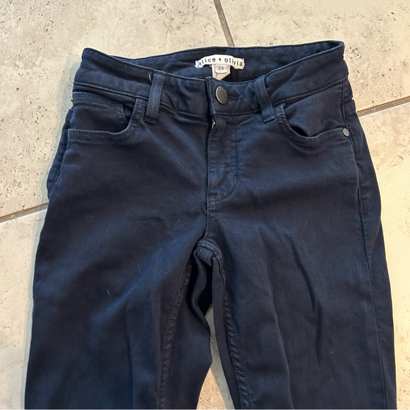 Alice + Olivia Navy Skinny Jeans SIZE 24 - Picture 2 of 5